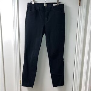 GAP Women's Black Skinny Pant